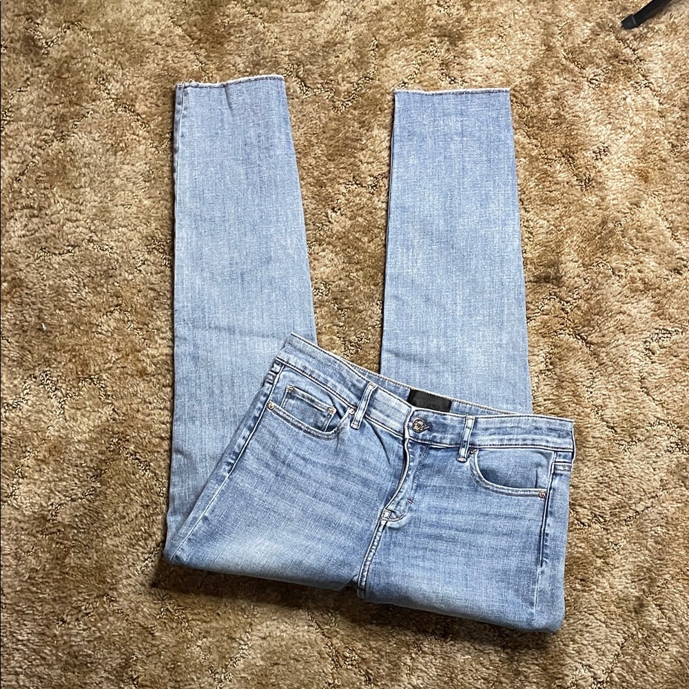 WHBM White House Black Market Mid Rise Everyday Soft Girlfriend Jean‎ Size 2
